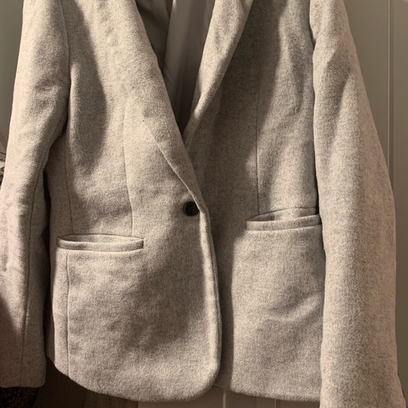 Blazer - Picture 2 of 3